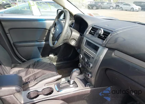 2011 Ford Fusion Se z USA, uszkodzony, nr VIN 3FAHP0HA1BR317001